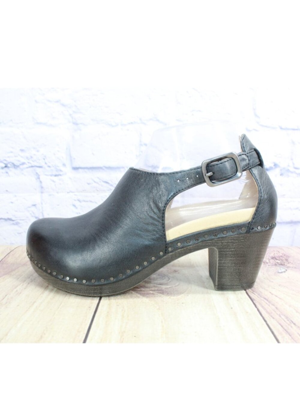 Dansko Sassy Shoes Black Leather Cut Out Studded Platform Clogs 37 / 6.5